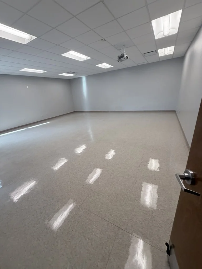 Finished commercial floor from the Aquamen work collection